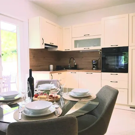 Antea -kvarner Gulf Apartament *